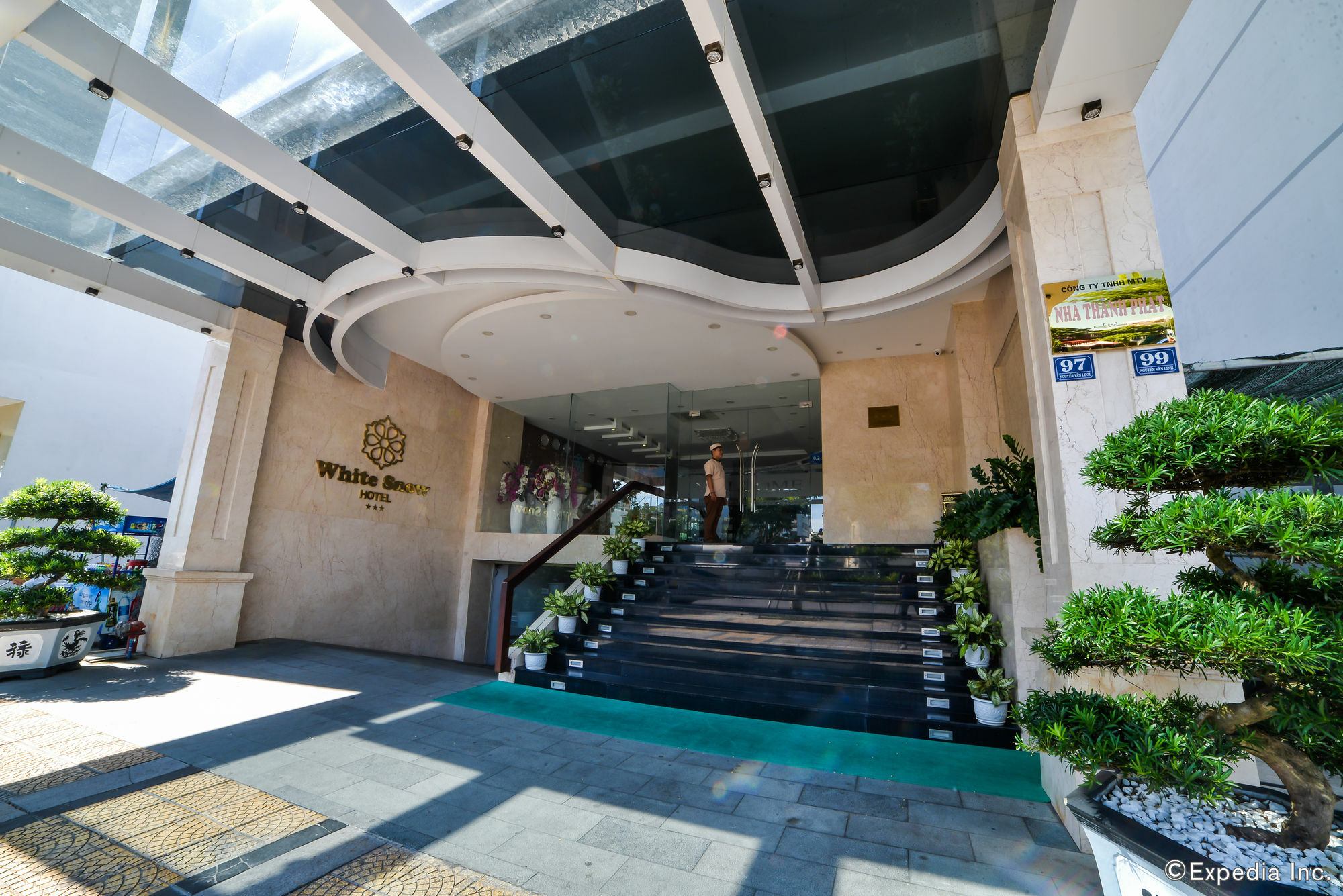 White Snow Hotel ดานัง ภายนอก รูปภาพ